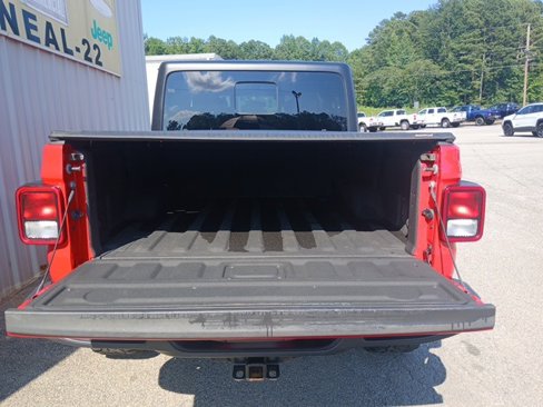 Used 2022 Jeep Gladiator Sport image 7