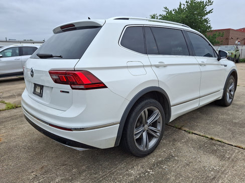 Used 2019 Volkswagen Tiguan SEL R-Line image 9
