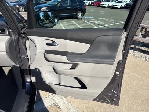 Used 2015 Honda Odyssey EX image 8