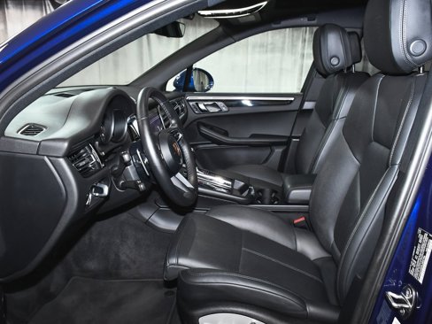 Used 2022 Porsche Macan image 41