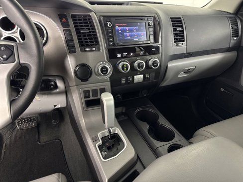 Used 2016 Toyota Sequoia Limited image 29