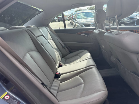 Used 2007 Mercedes-Benz E 320 BlueTEC Sedan image 7