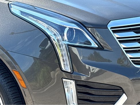 Used 2019 Cadillac XT5 FWD image 19