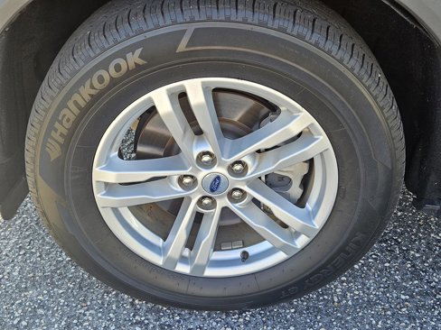 Used 2021 Ford Explorer XLT w/ Equipment Group 202A image 12