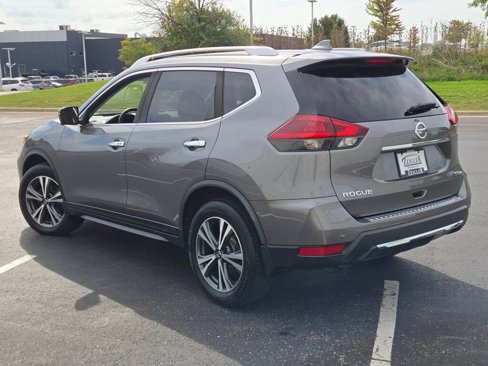 Used 2019 Nissan Rogue SV w/ Sun & Sound Touring Package image 10