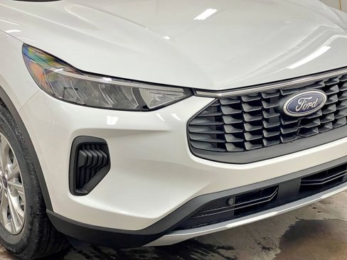 Used 2025 Ford Escape Active w/ Cold Weather Package image 12