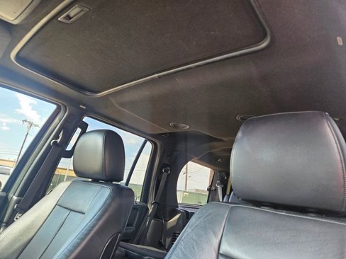 Used 2017 Ford Expedition XLT w/ Equipment Group 202A image 9