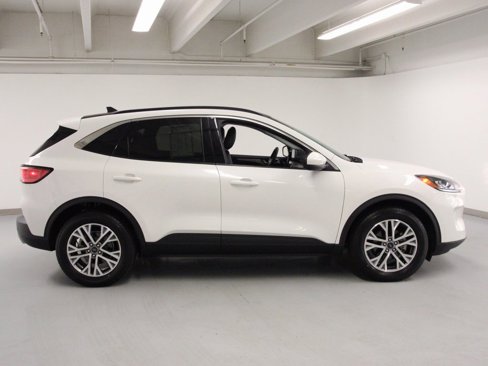 Used 2022 Ford Escape SEL w/ Technology Package image 5