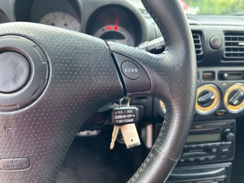 Used 2003 Toyota MR2 image 15