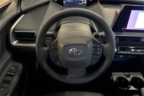 Used 2026 Toyota Prius LE image 12