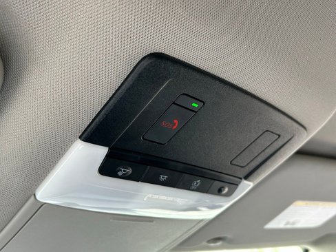 Used 2023 Nissan Rogue SV image 47