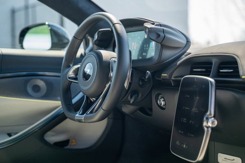 New 2025 McLaren Artura image 40