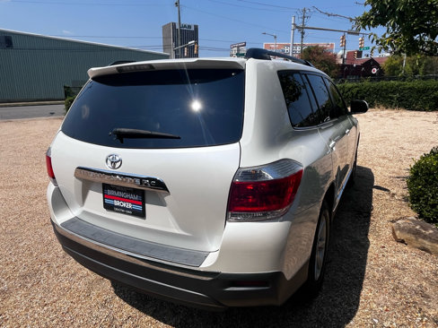 Used 2013 Toyota Highlander FWD image 9