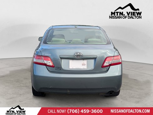 Used 2011 Toyota Camry LE image 6