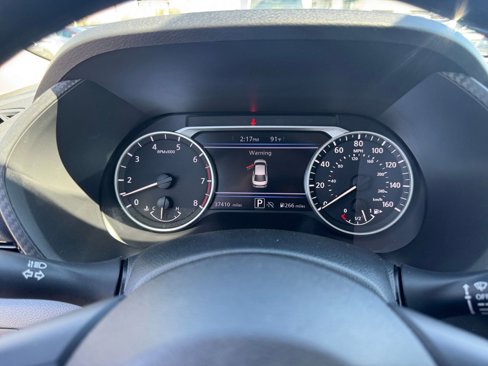 Used 2024 Nissan Sentra SV image 38