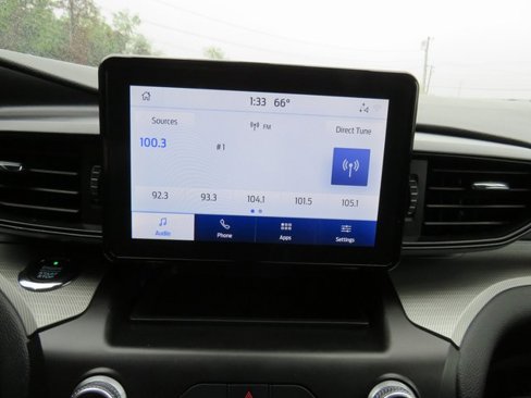 Used 2020 Ford Explorer XLT w/ Comfort Package image 15