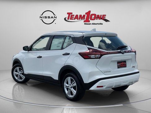 New 2025 Nissan Kicks Play S image 4