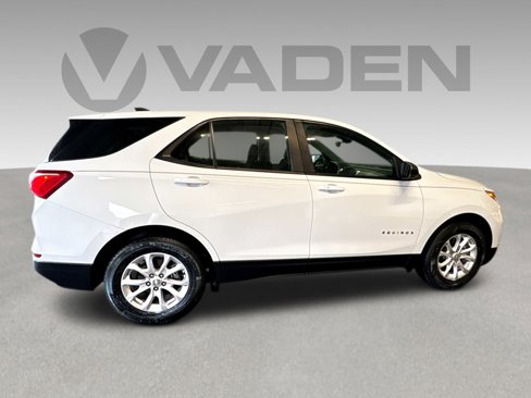 Used 2021 Chevrolet Equinox LS image 22