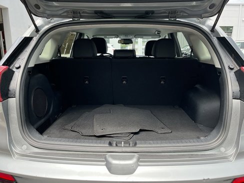 Used 2022 Kia Niro EX image 24