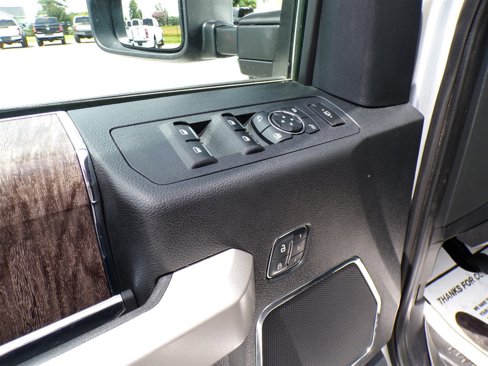Used 2019 Ford F250 Lariat w/ Lariat Ultimate Package image 25