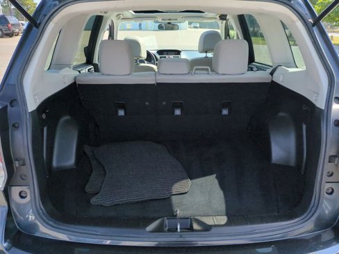 Used 2017 Subaru Forester 2.5i Premium w/ All-Weather Package image 30