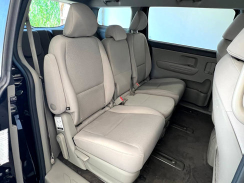 Used 2017 Kia Sedona LX image 13