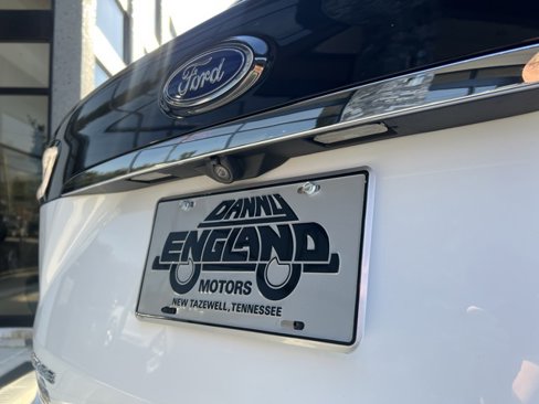 Used 2019 Ford Edge SE image 12