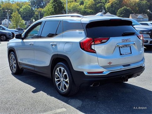 Used 2018 GMC Terrain SLT image 5