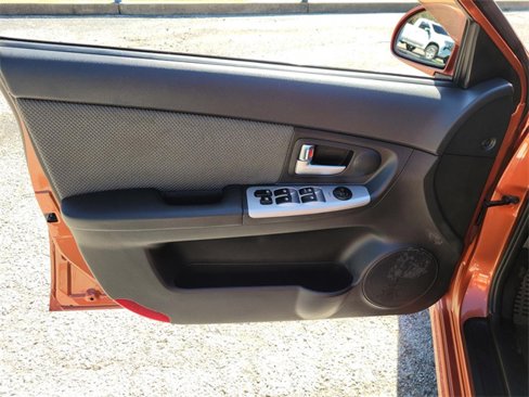 Used 2009 Kia Spectra5 SX image 18