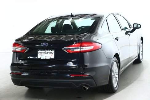 Used 2020 Ford Fusion SE image 46