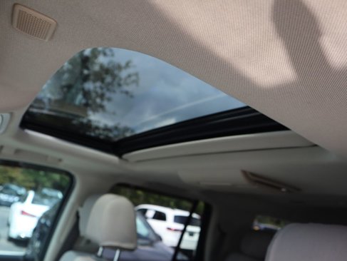 Used 2018 Chevrolet Tahoe LT w/ LT Signature Package image 14