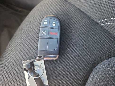 Used 2023 Jeep Renegade Altitude image 21