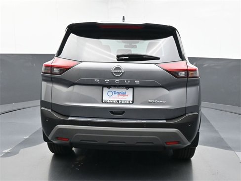 Used 2023 Nissan Rogue SV image 12