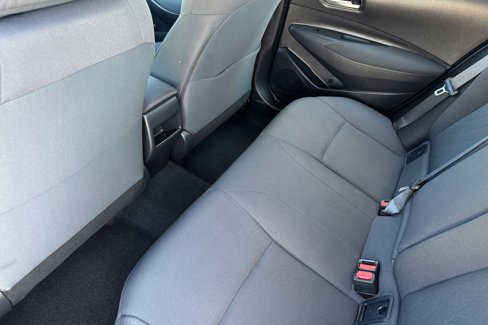 Used 2020 Toyota Corolla LE image 12