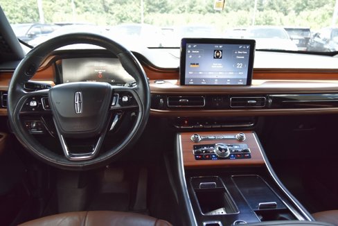 Used 2020 Lincoln Aviator Reserve w/ Elements Package Plus image 17