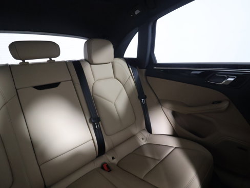 New 2025 Porsche Macan image 17