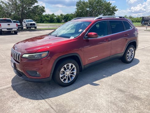 Used 2019 Jeep Cherokee Latitude Plus image 2