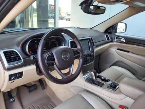 Used 2018 Jeep Grand Cherokee Overland image 26