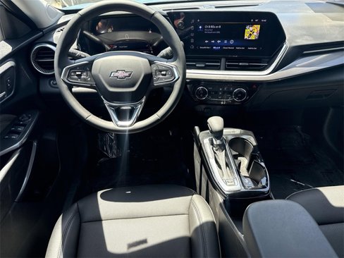 Used 2025 Chevrolet Trax ACTIV w/ Driver Confidence Package image 18