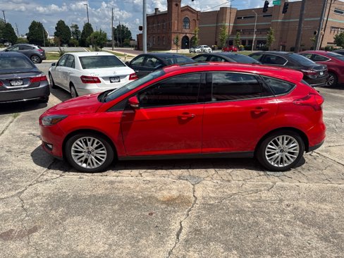 Used 2015 Ford Focus SE w/ Equipment Group 201A image 7