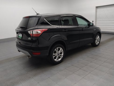 Used 2017 Ford Escape SE image 10