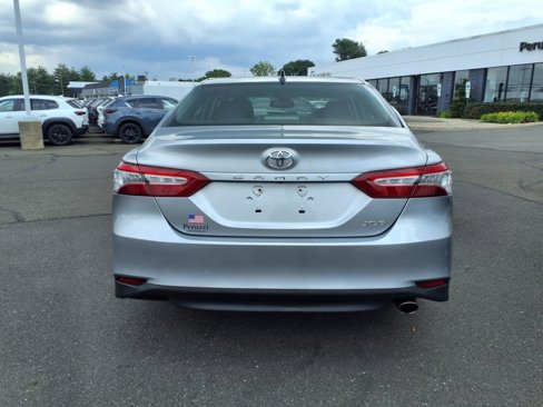 Used 2019 Toyota Camry XLE image 4