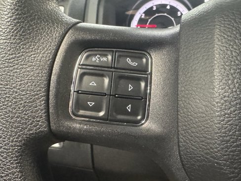 Used 2016 RAM 1500 Classic SLT image 17