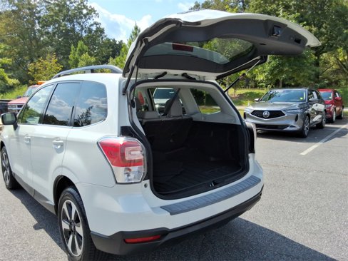 Used 2017 Subaru Forester 2.5i Limited image 15