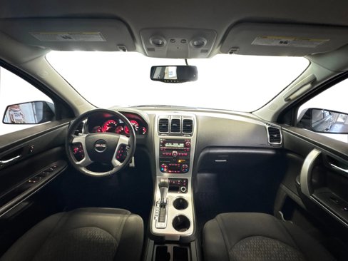 Used 2012 GMC Acadia SLE image 17