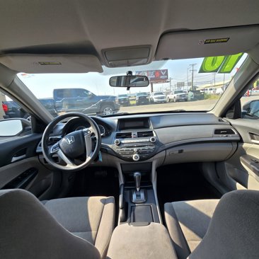 Used 2010 Honda Accord LX image 13