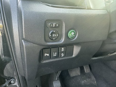Used 2018 Honda Pilot Elite image 12