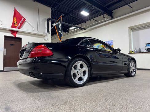 Used 2005 Mercedes-Benz SL 500 image 6