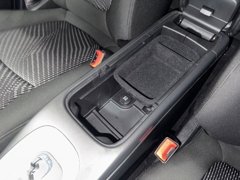 Used 2020 Dodge Journey SE w/ Blacktop Package image 19