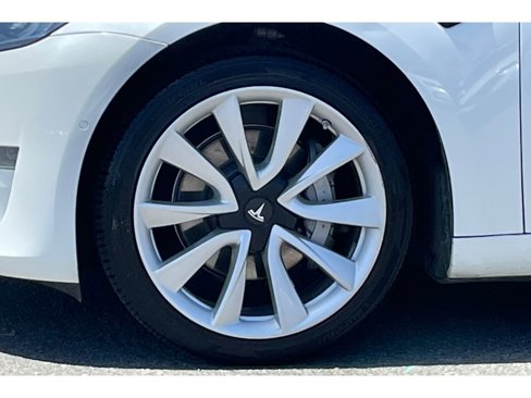 Used 2020 Tesla Model 3 Standard Range image 38